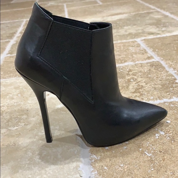 Steve Madden Shoes - Steve Madden Booties